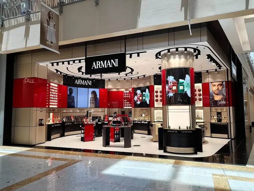 Магазин Armani